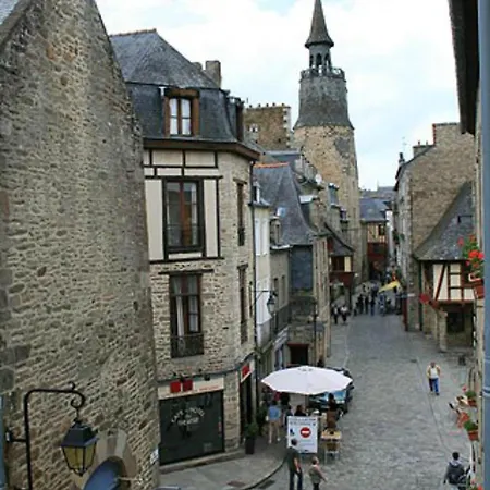 Apartment Le De St-sauveur Dinan
